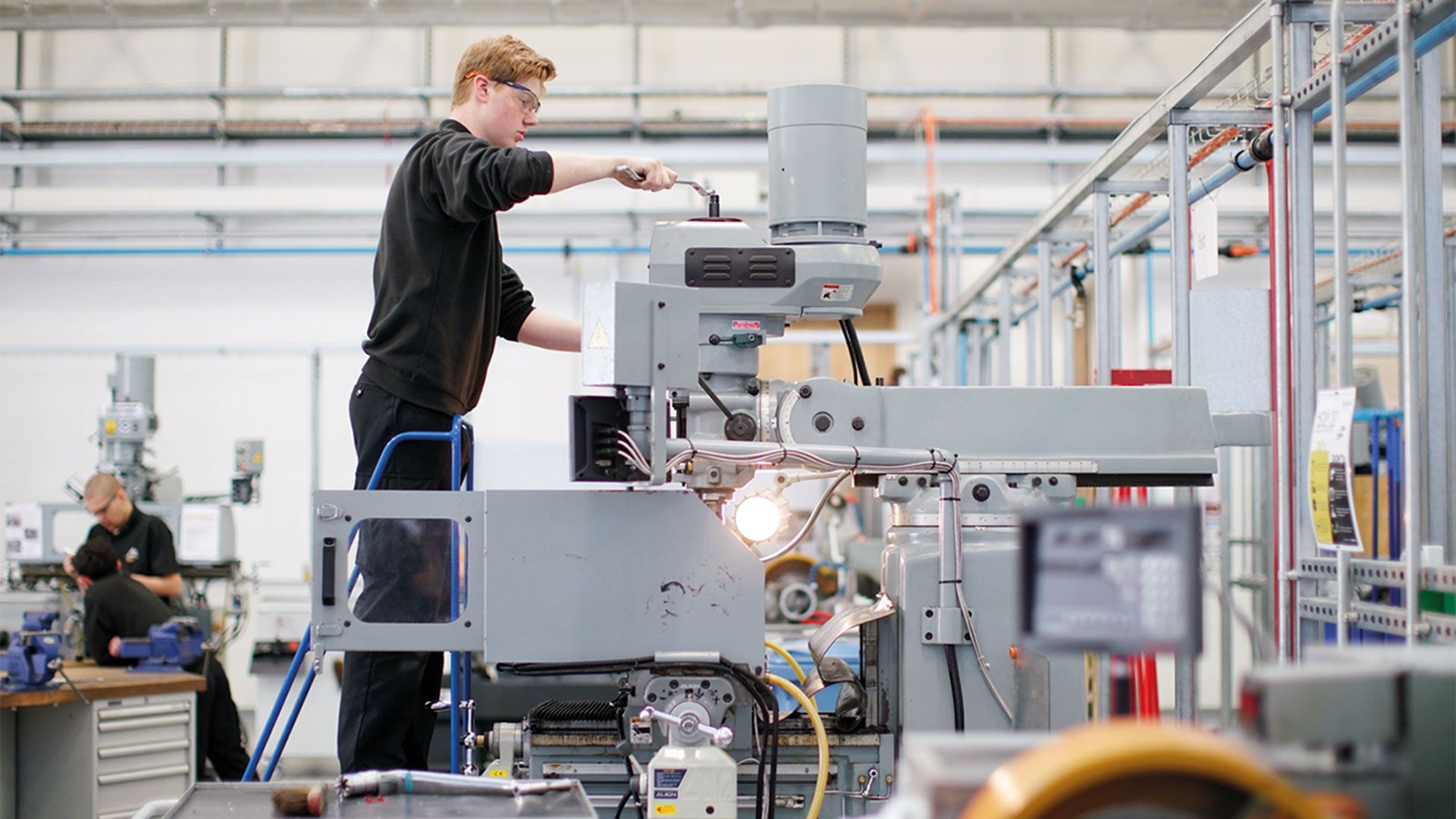 Foundation degree in maintenance engineering